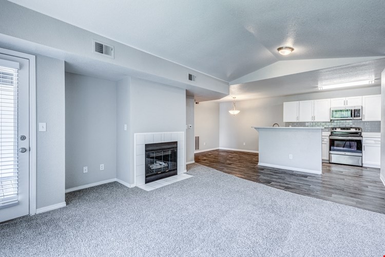 Pavilions at Silver Sage Apartments Image 17