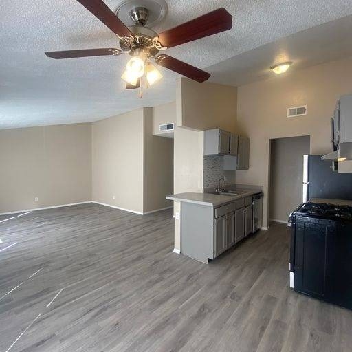 Trevino Place Image 8