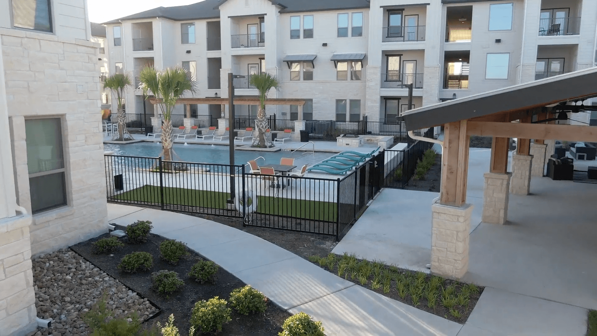 The Flats at Shadowglen Image 11