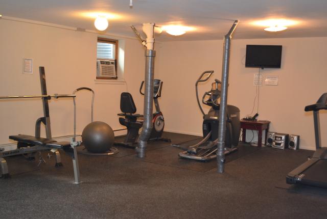 2920 Dean Pkwy Image 4