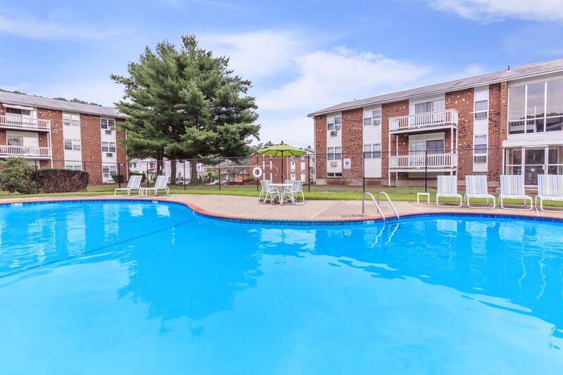 Parkview Apartments Image 7