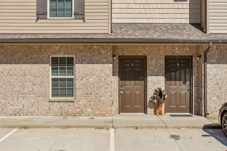 Center Pointe Townhomes Image 35