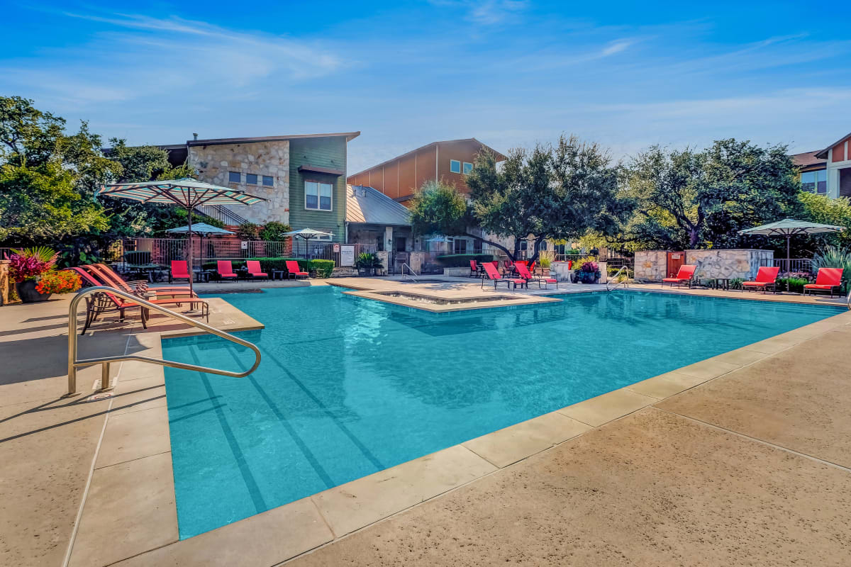 Lakeline East Apartments Image 1