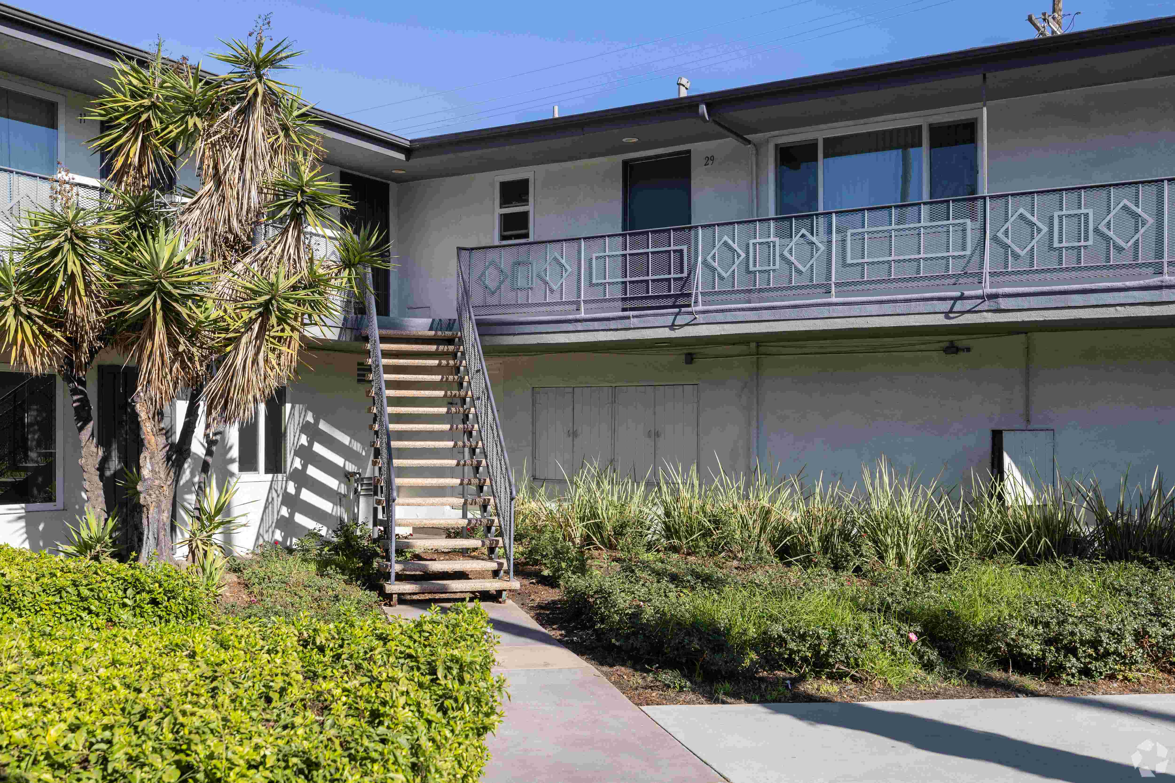 Crenshaw Manor Image 28