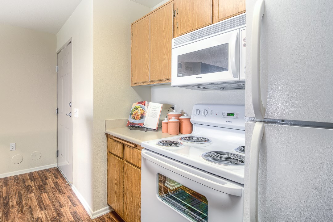 Palm Island Senior Apartment Homes Image 8