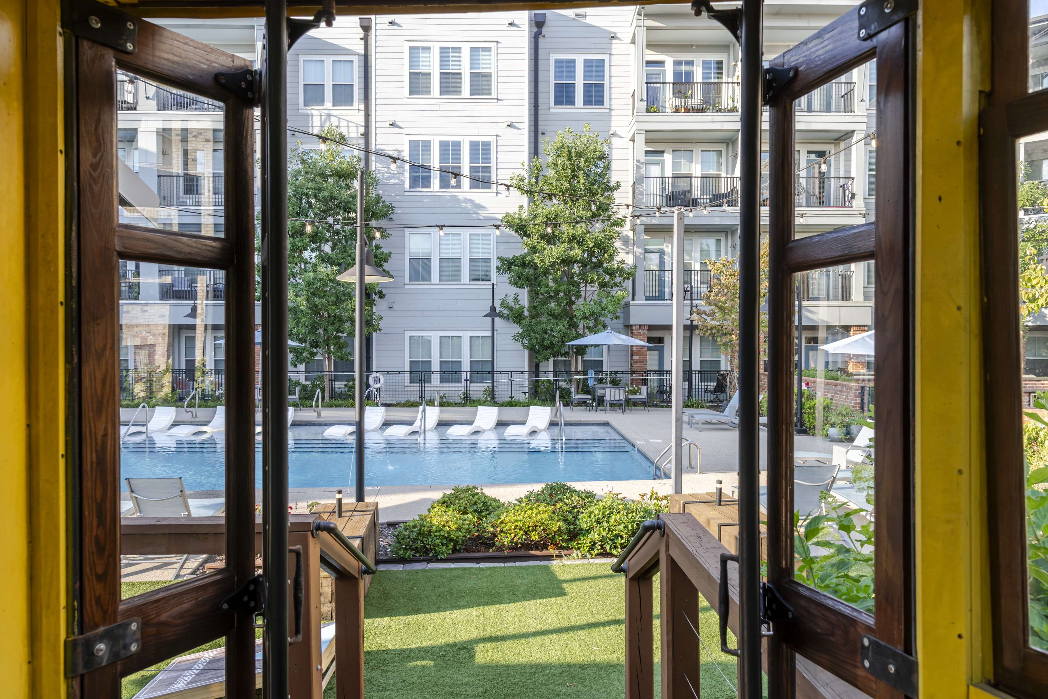 Bluebird Row Apartments Image 3