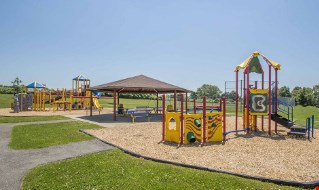 NAVSTA Newport Homes  Image 8