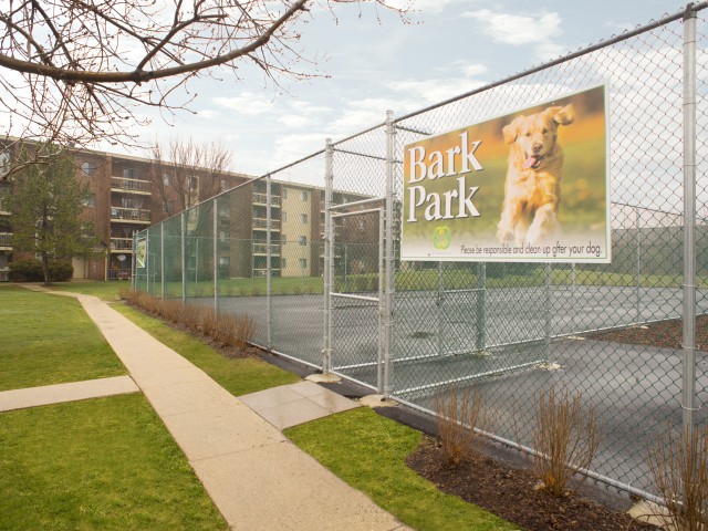 Residences at Lakeside Image 17