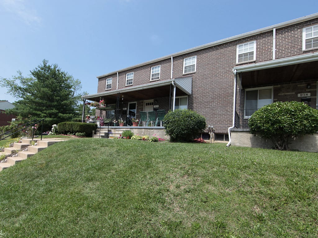 Foxridge Townhomes Image 3