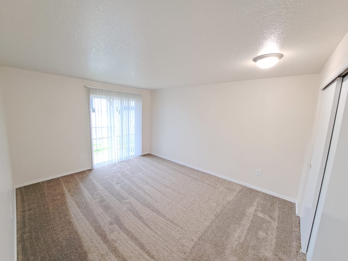 Park Avenue Village Image 6