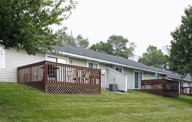 Lake Forest Apartments Image 22