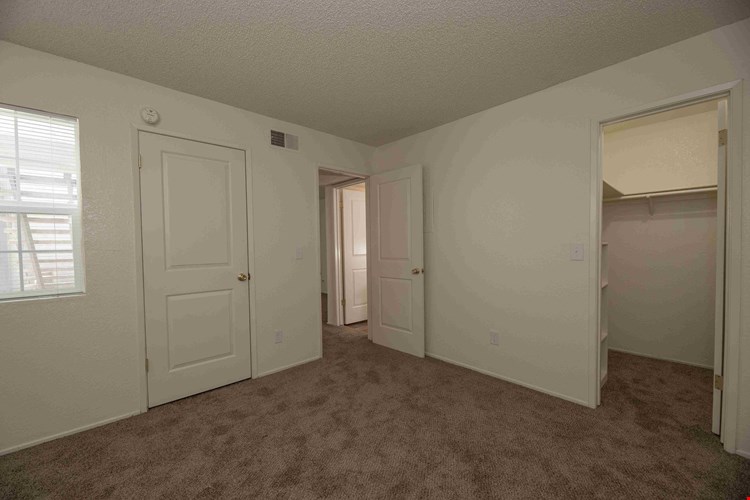 Woodbridge Apartments Image 34