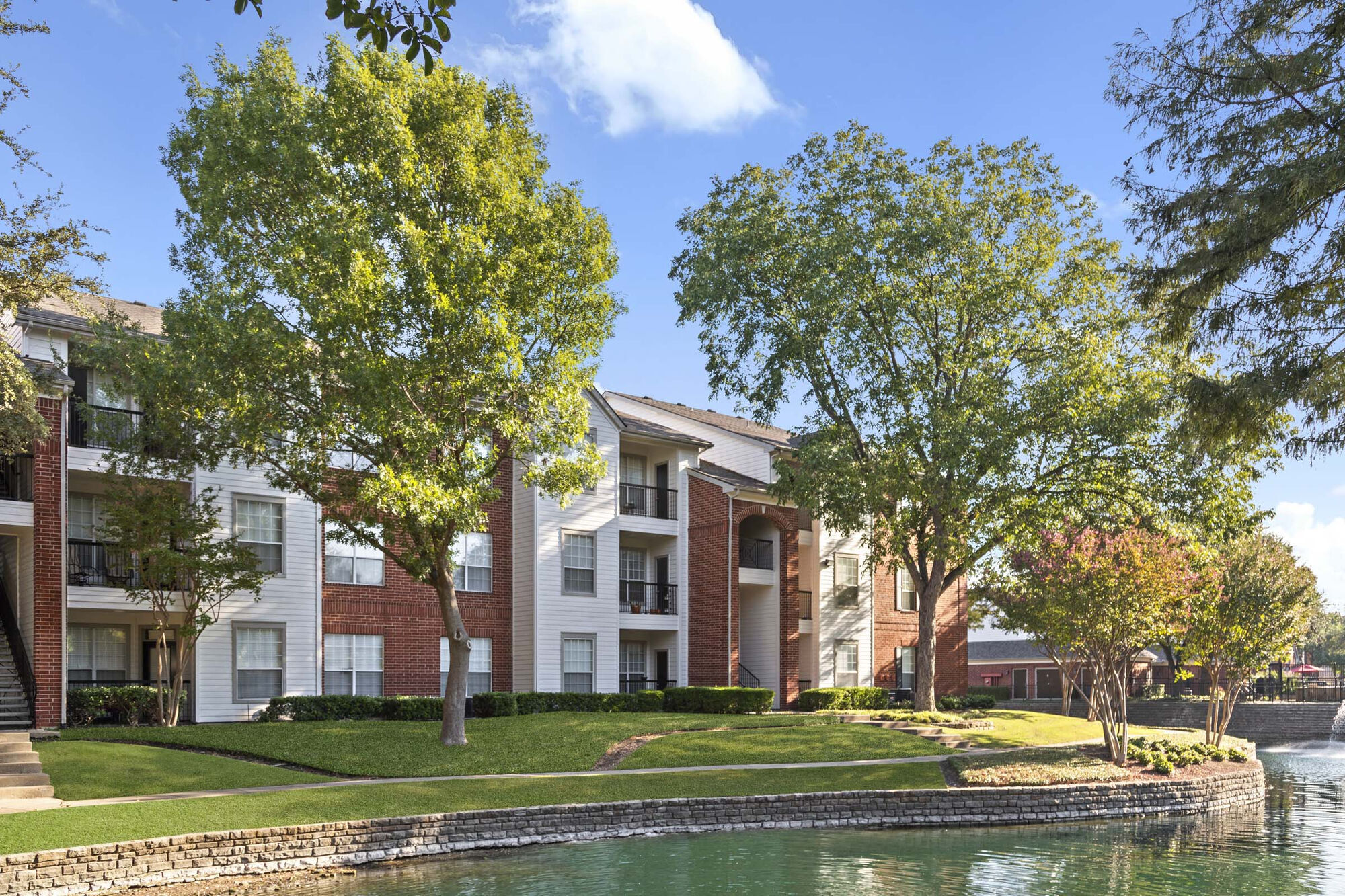 Camden Buckingham Image 30