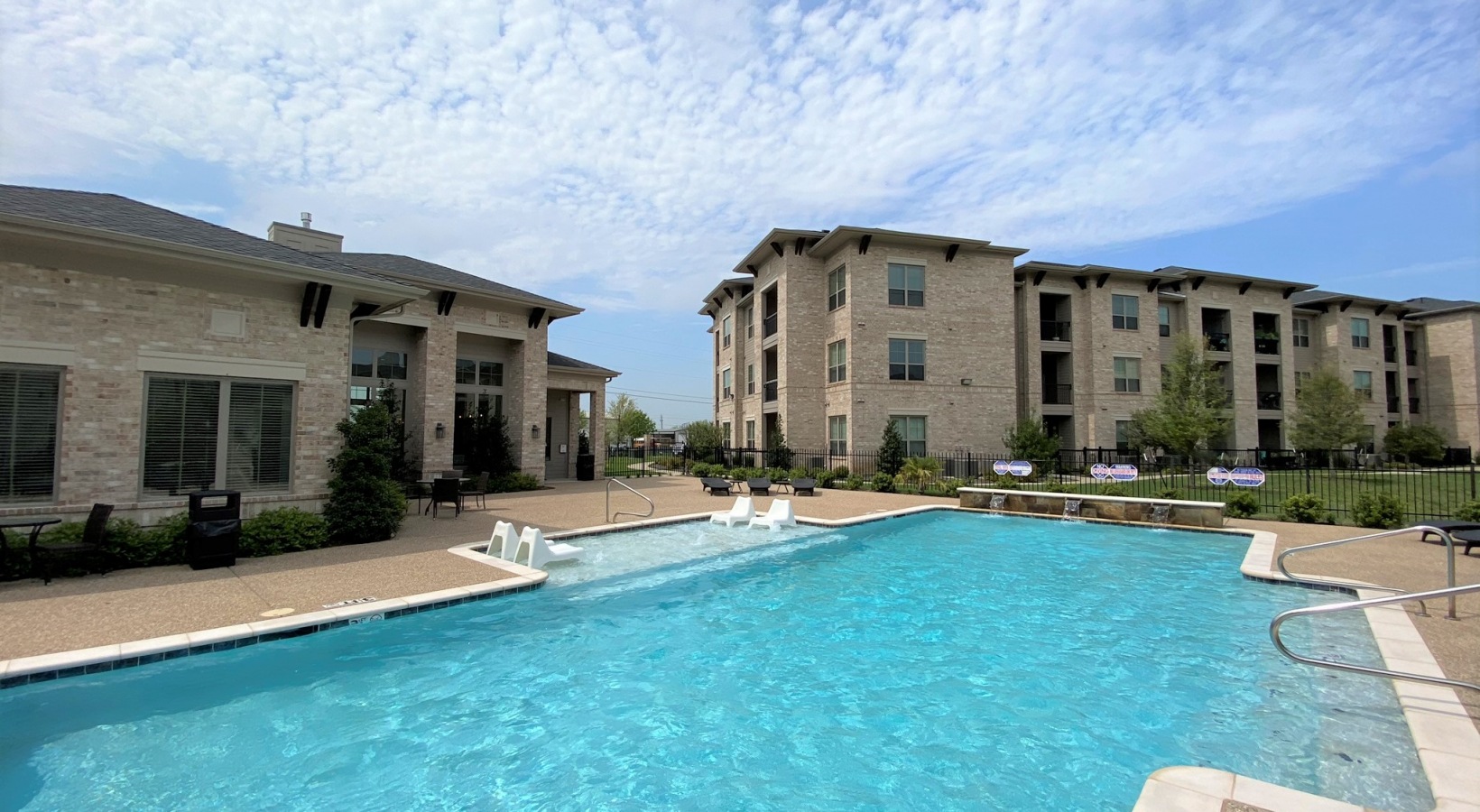 Mark at Solon Image 1