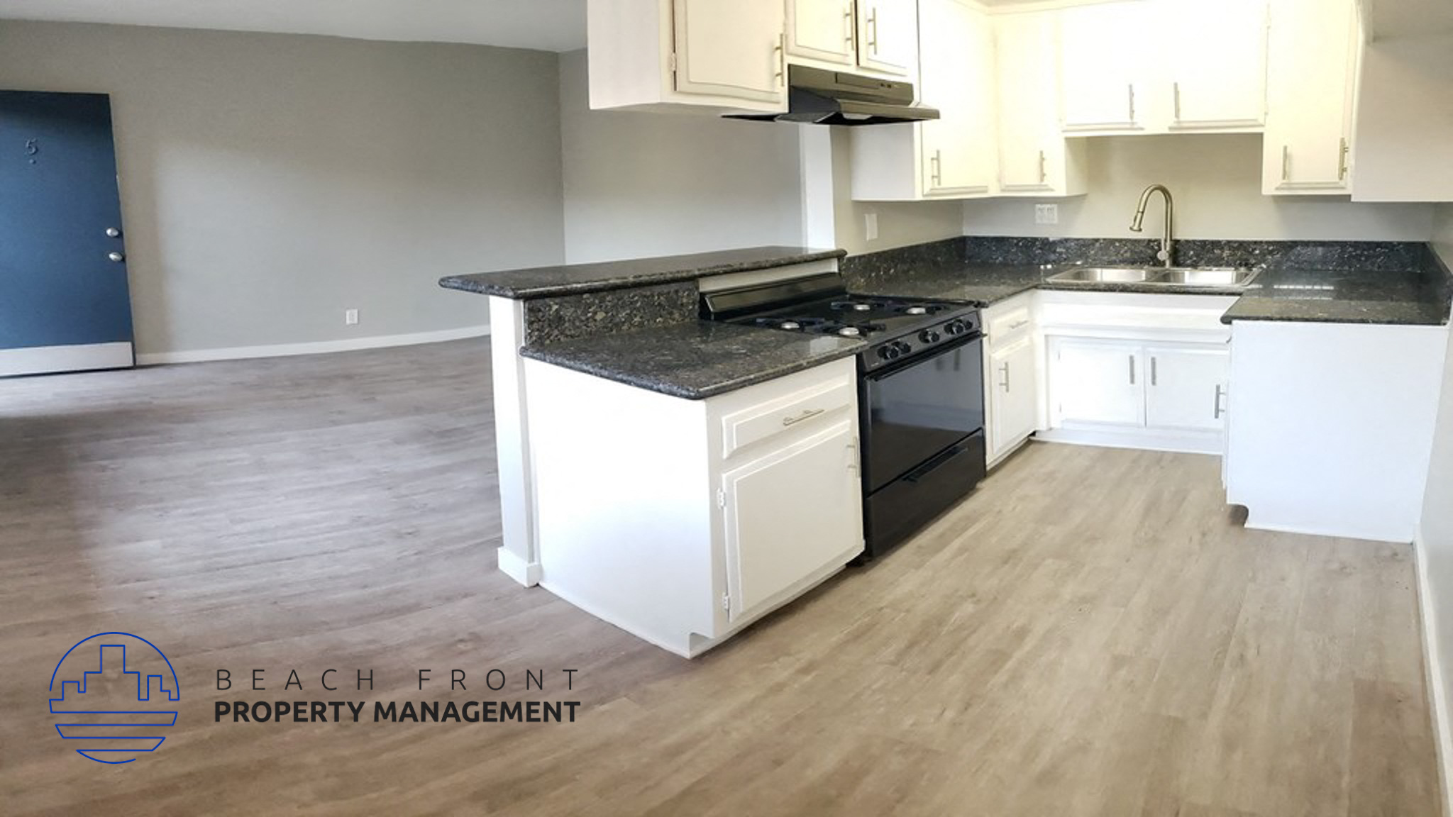 Country Club Apartments Image 2