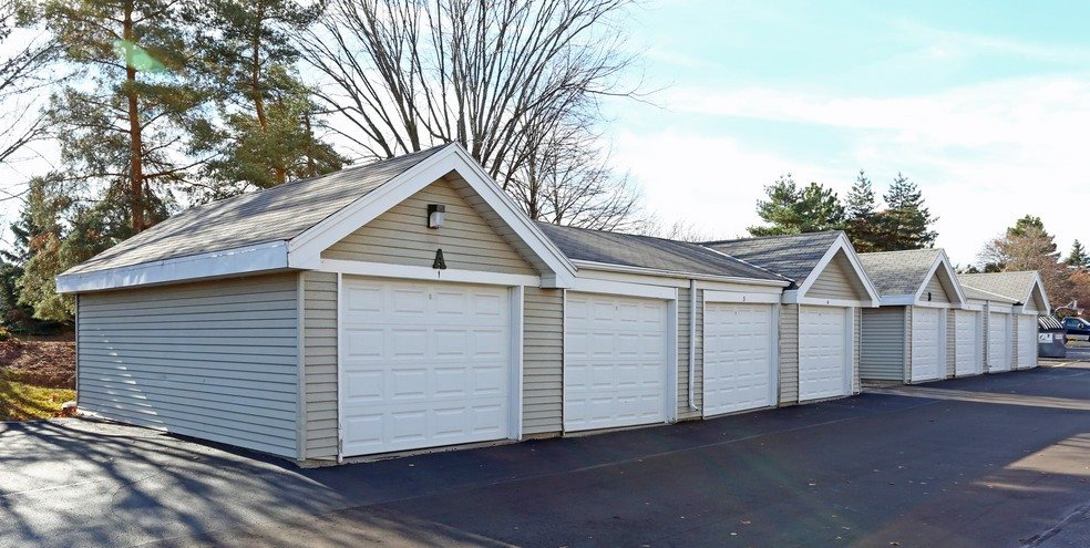 Fountain Square Image 6