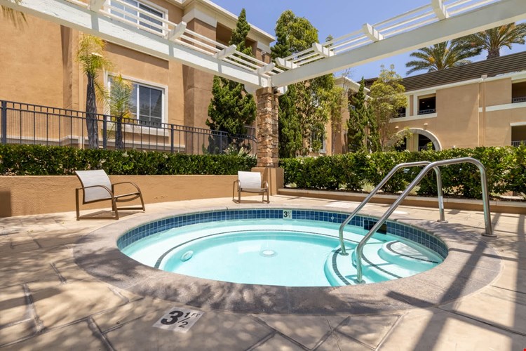 Barrington on Santa Monica Image 4