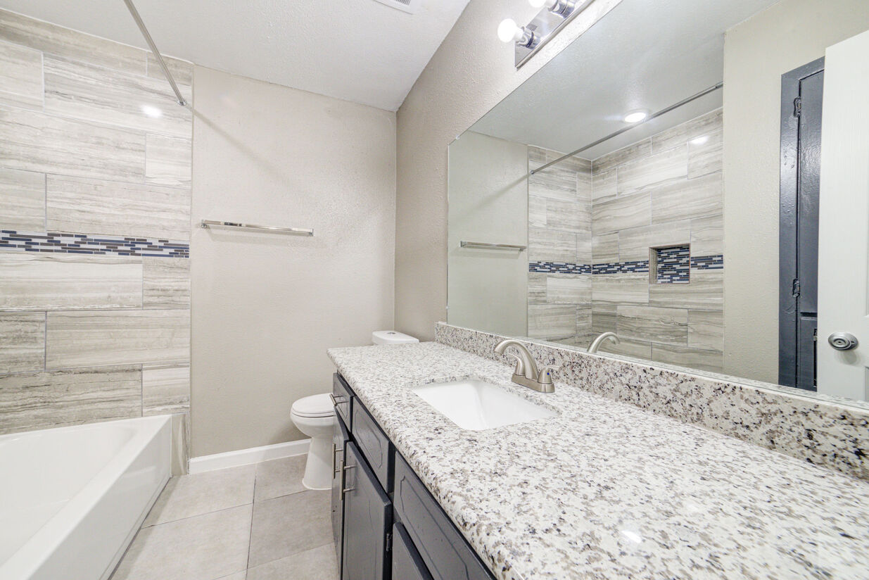 Ashford St Cloud Image 7