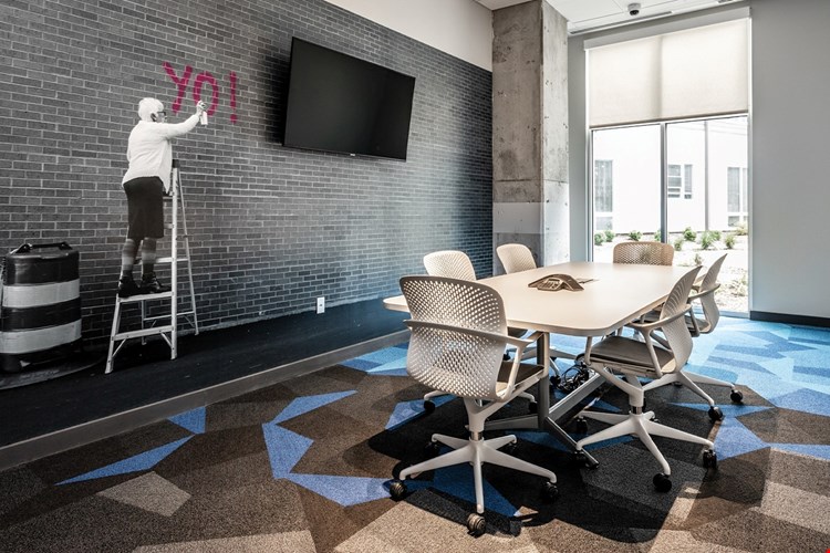 ICON at Gallerie Image 11