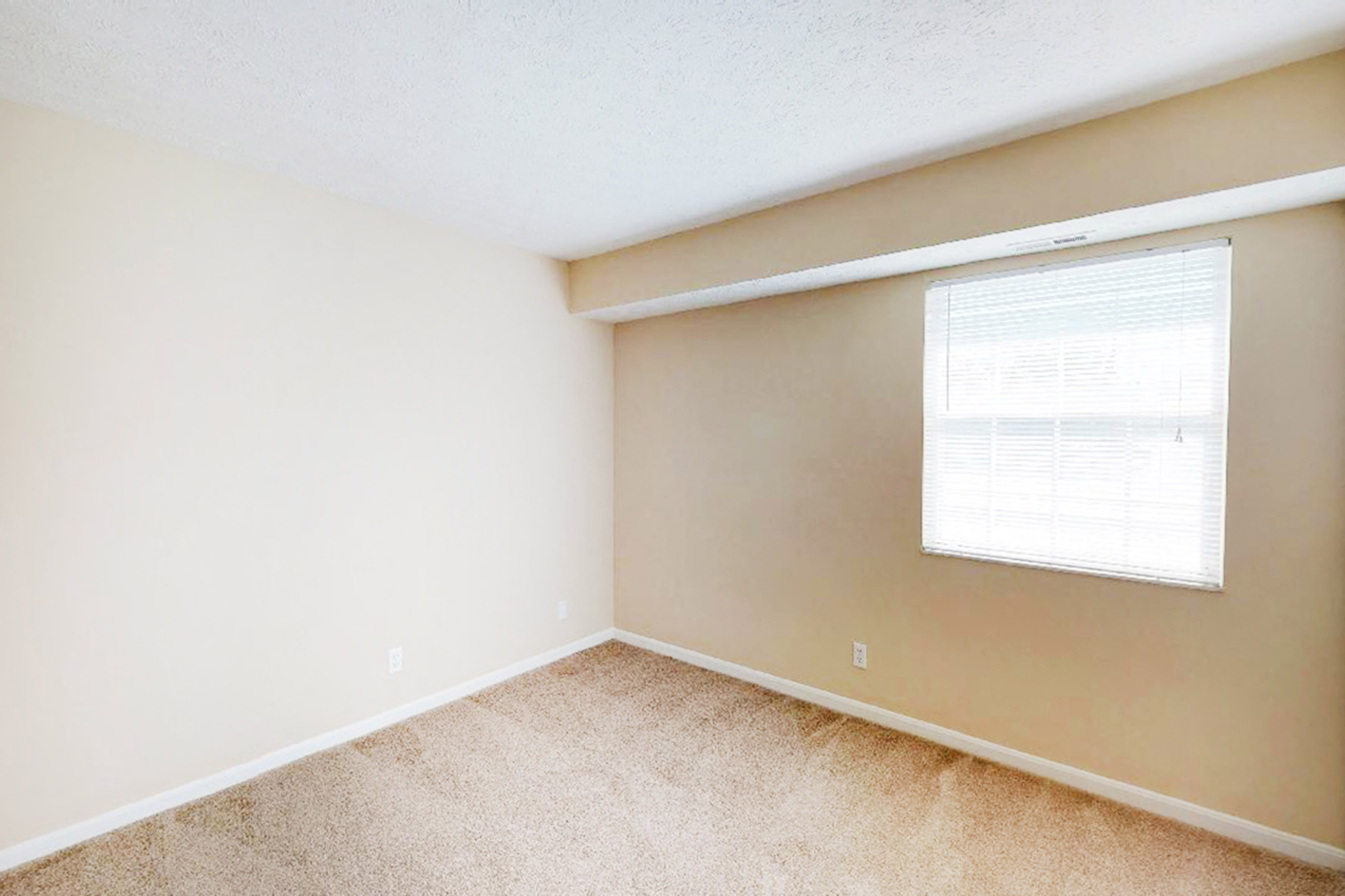 Crown Crossing Apartments Image 28