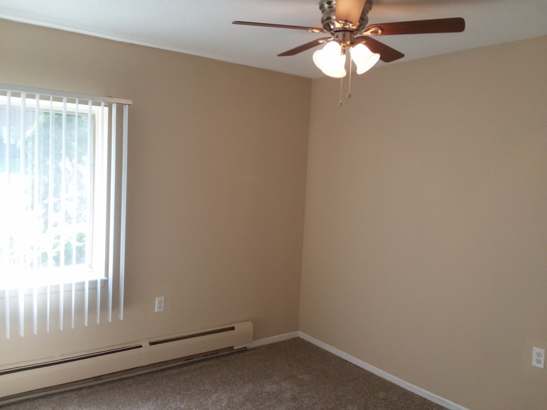 Rochester Square Image 6