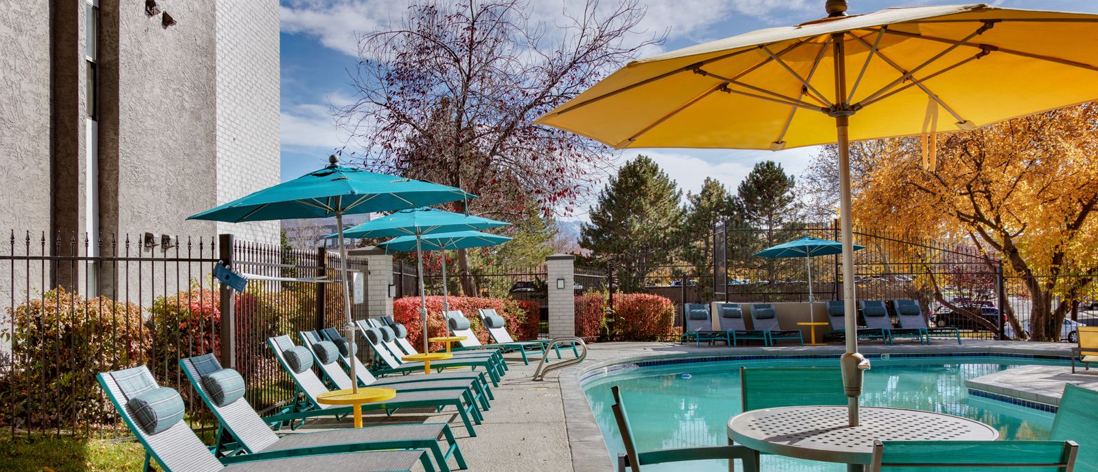 Clover Creek Apartments Image 4