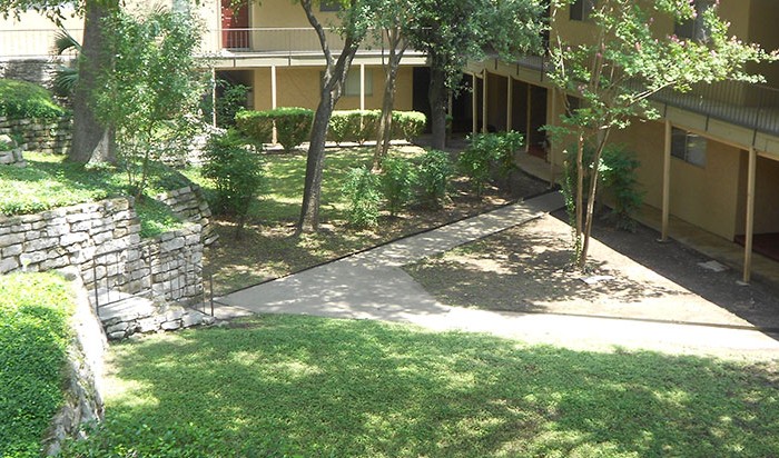 Woods of Brookhollow Image 8