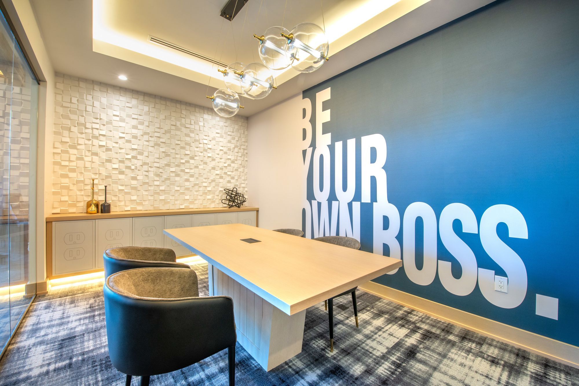 NOVEL Deep Ellum by Crescent Communities Image 23