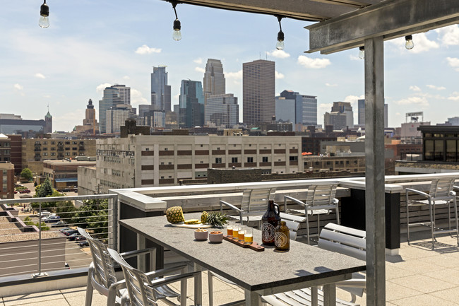 NoLo Living South (North Loop) Image 3