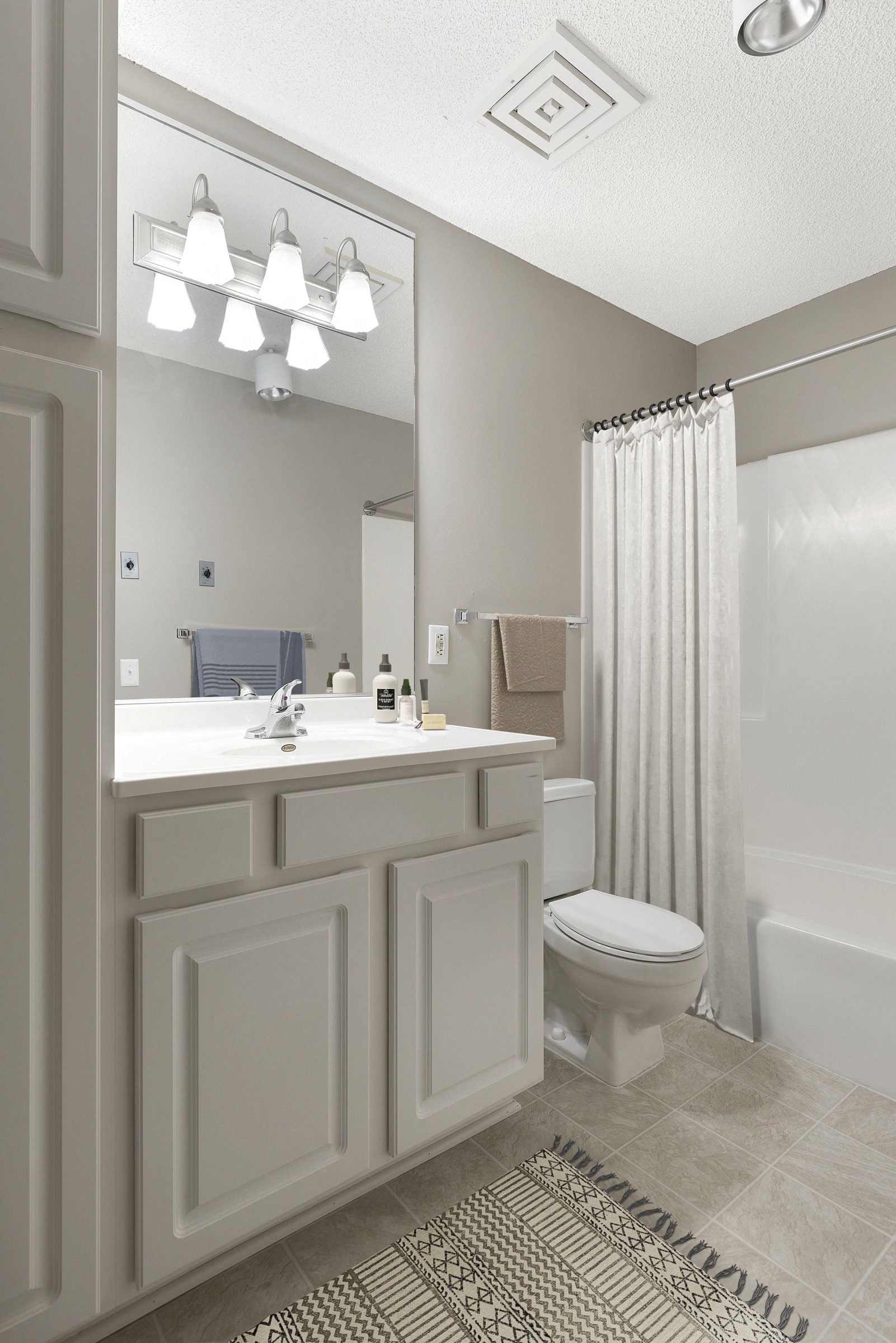 MacLaren Hill Image 7