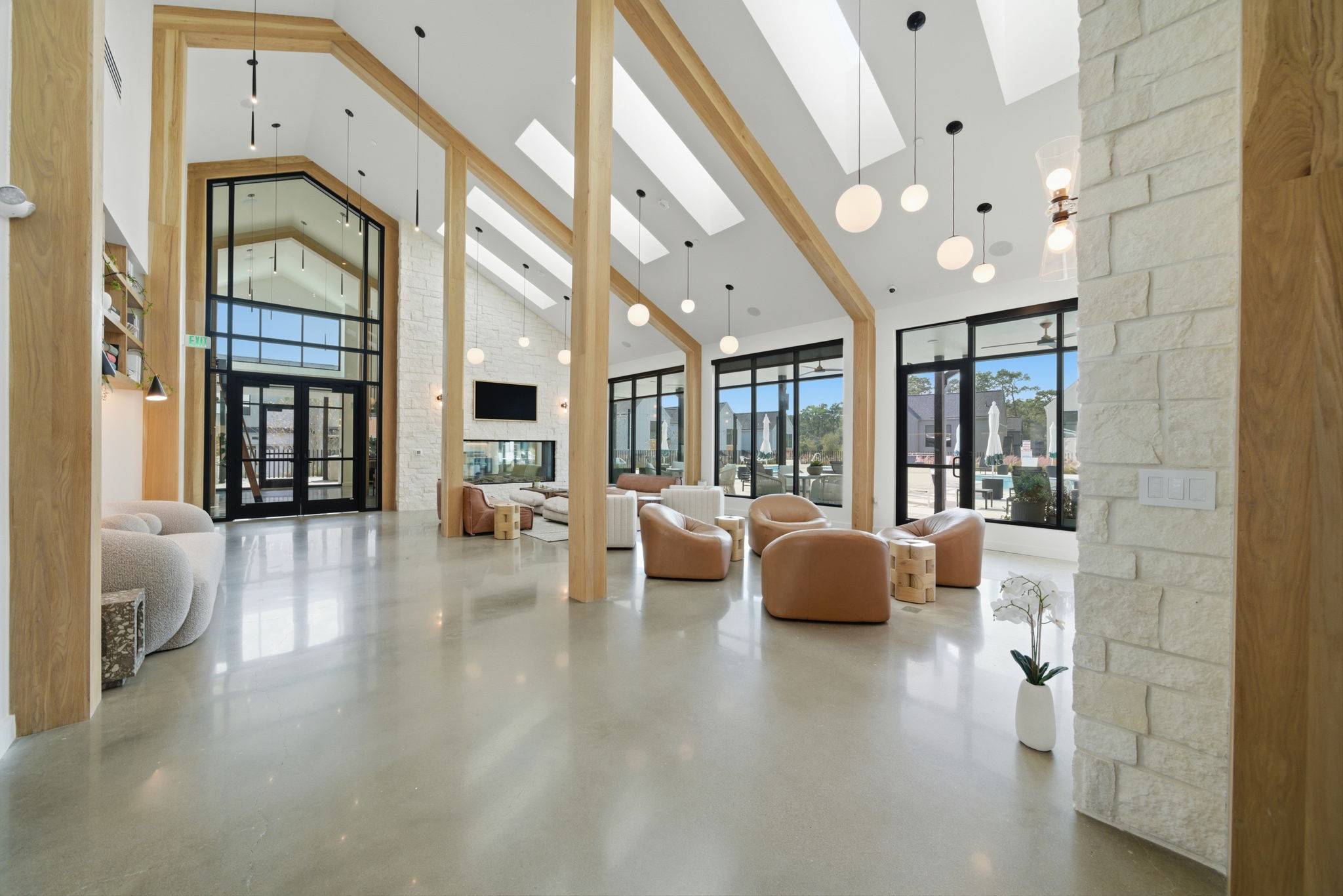 The Sylvan in the Woodlands Image 13