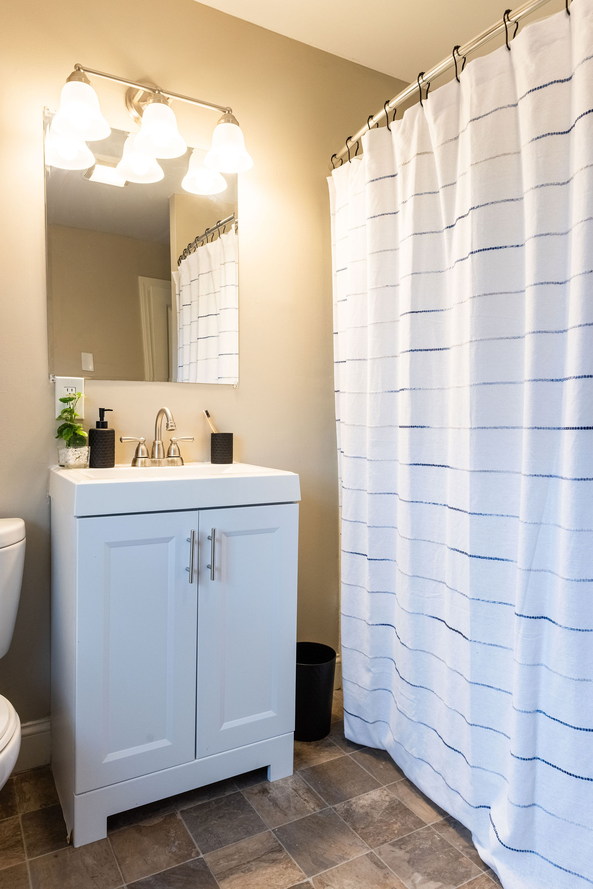 North East Apartment Community Image 18