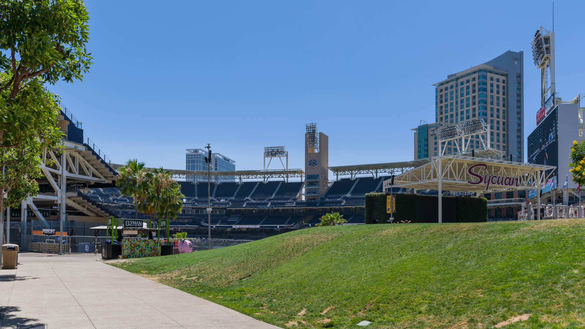 Market Street Village Image 44