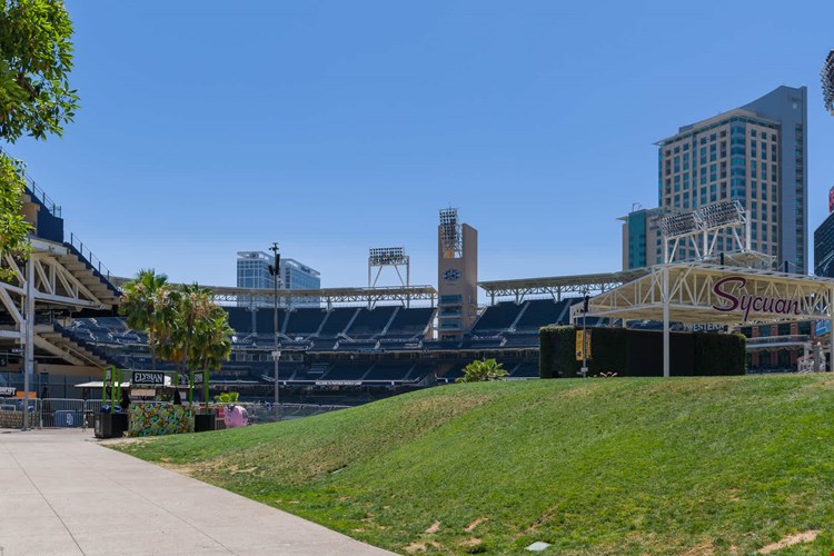 Market Street Village Image 44