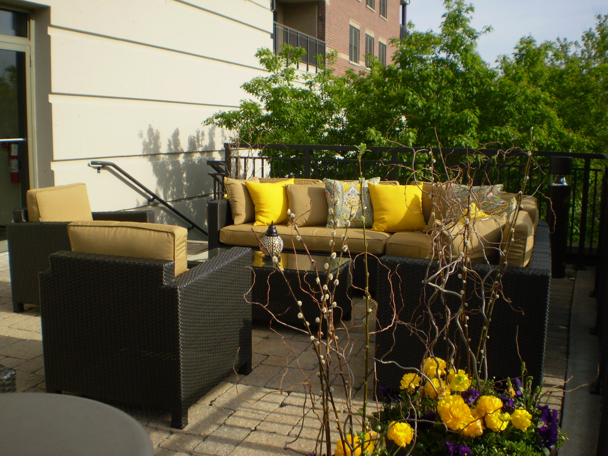 Resident Lounge Terrace