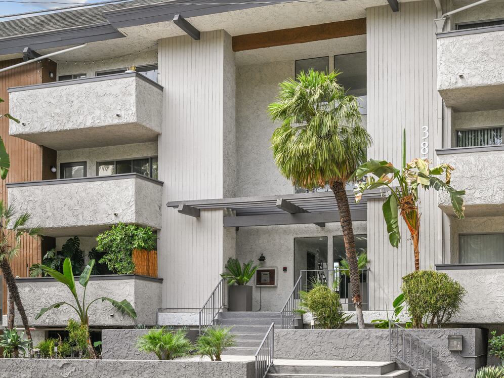 Leasing office entrance