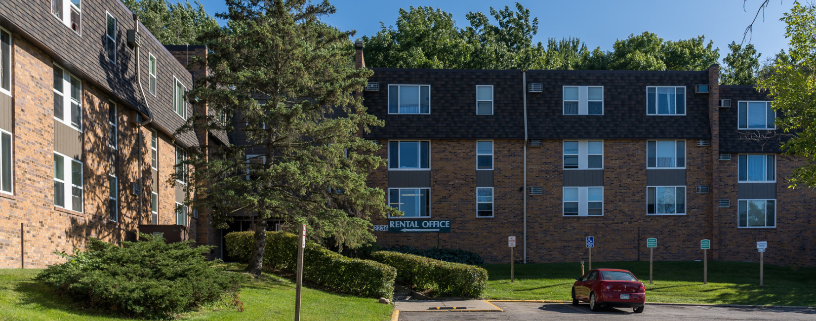 Shamrock Court Image 1