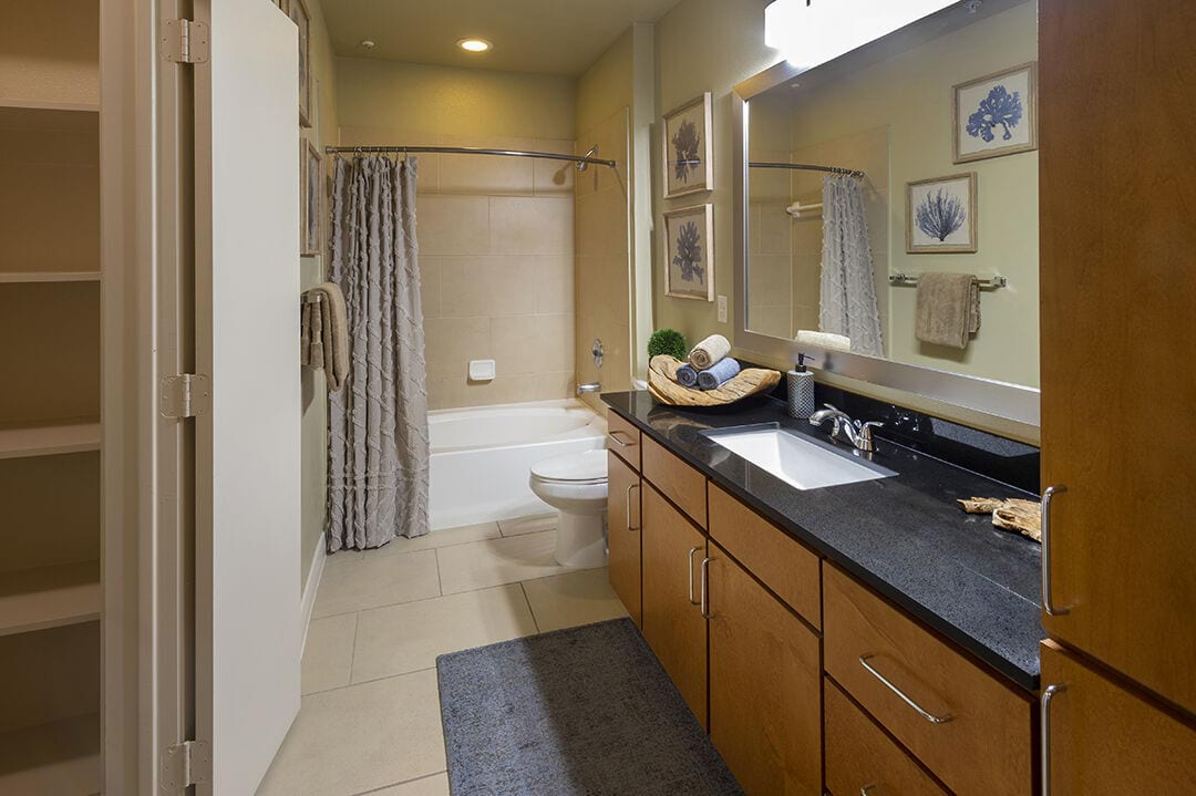 The Richmond at Uptown Image 31