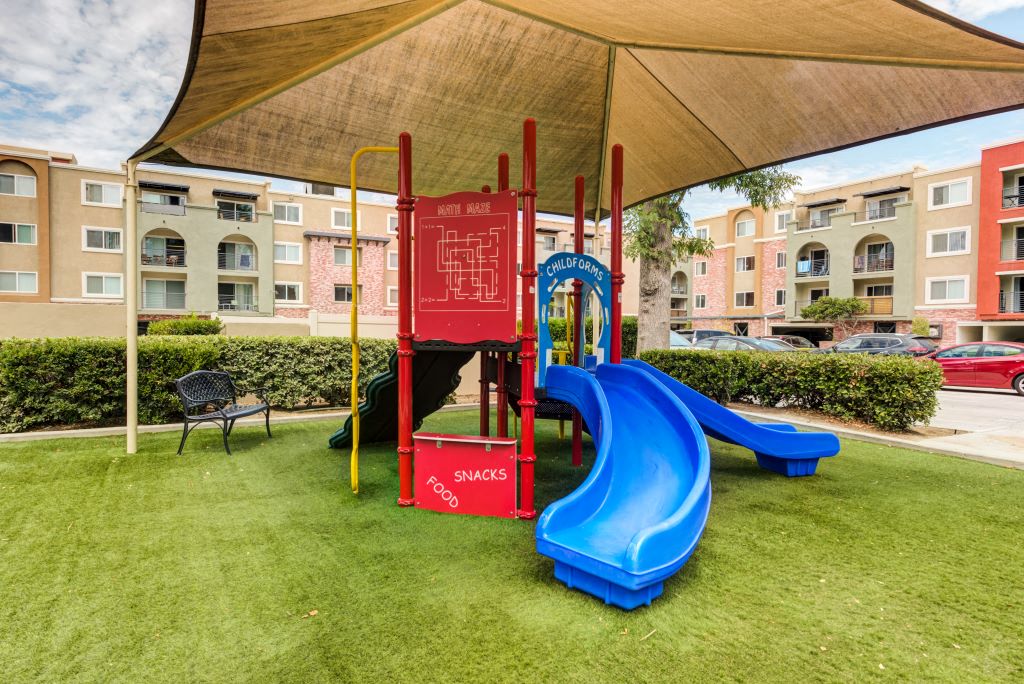 The Reserve at Warner Center Image 40