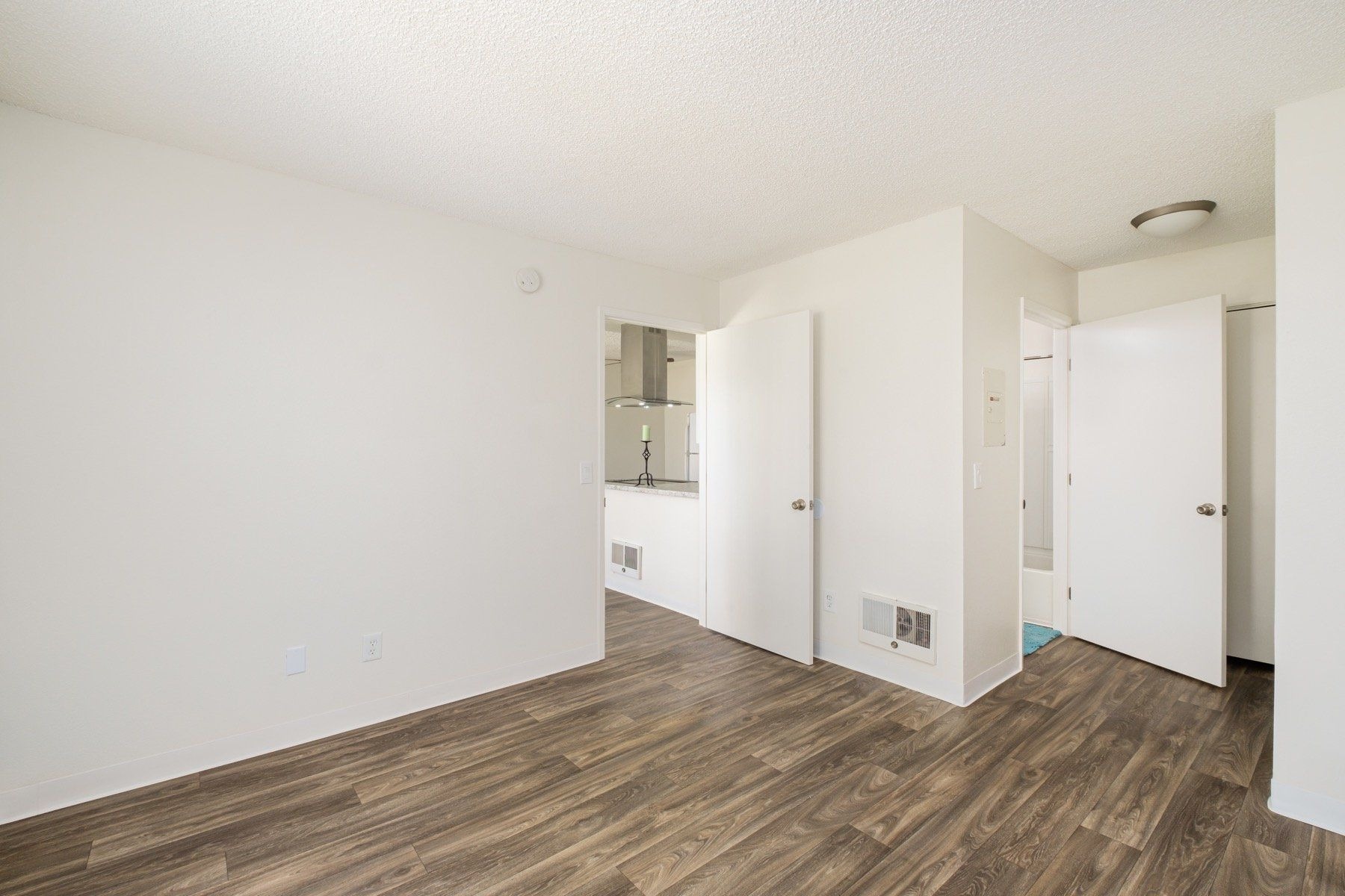 La Casa Balboa Senior Community Image 7