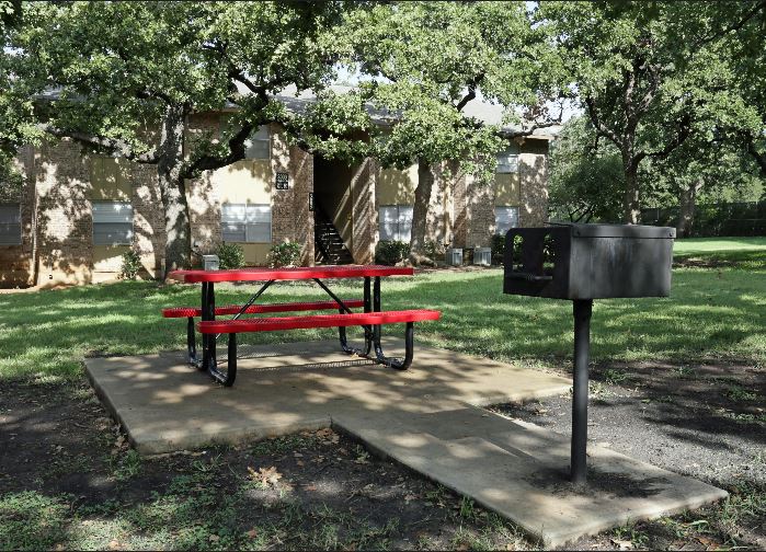 Park Grove Square Image 13