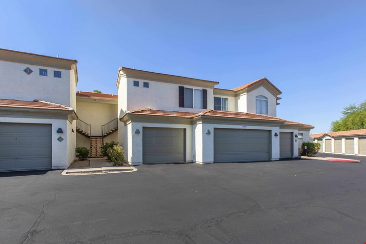 Carlyle at South Mountain Apartments OLD Image 11