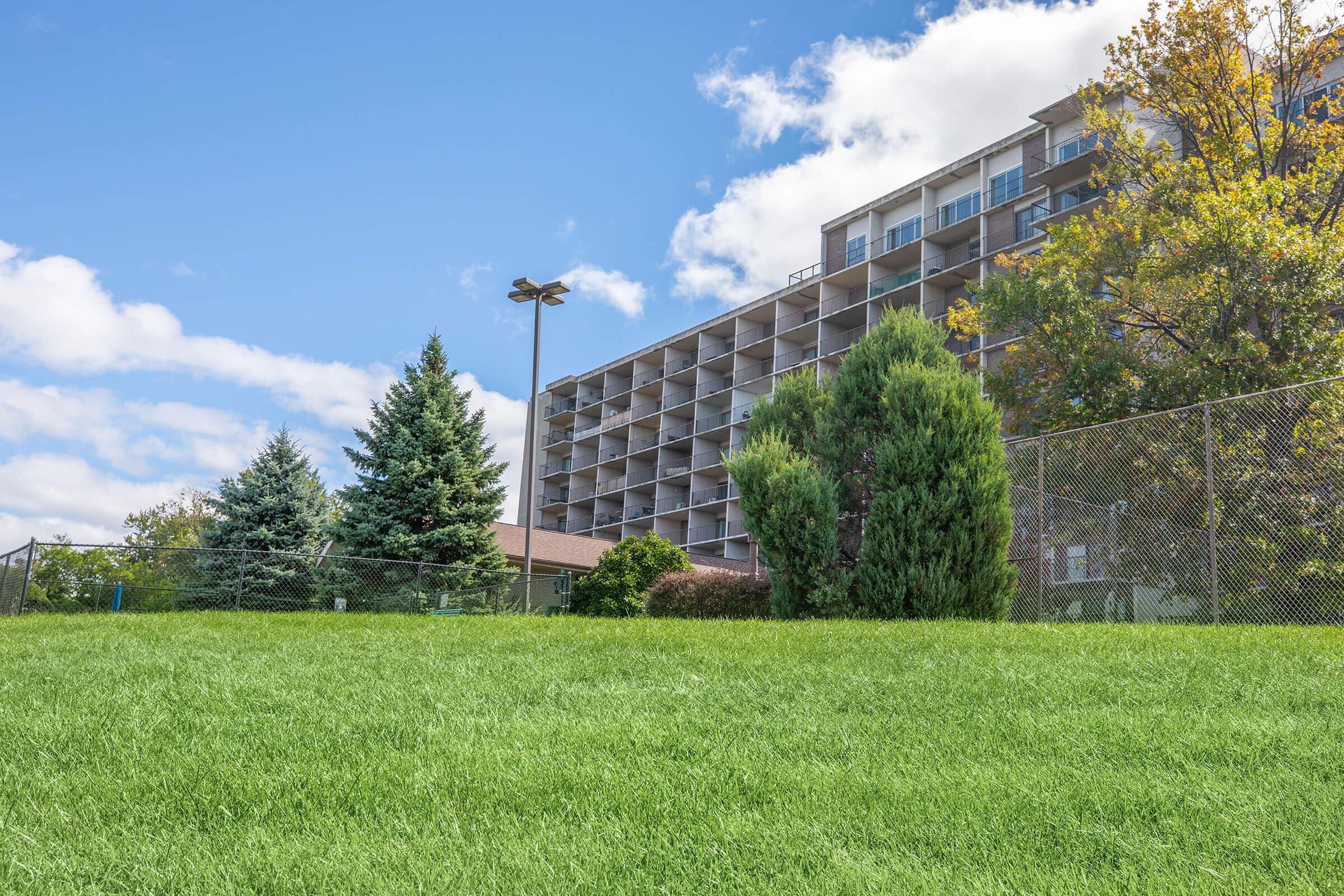 The Perch on Lake Image 38