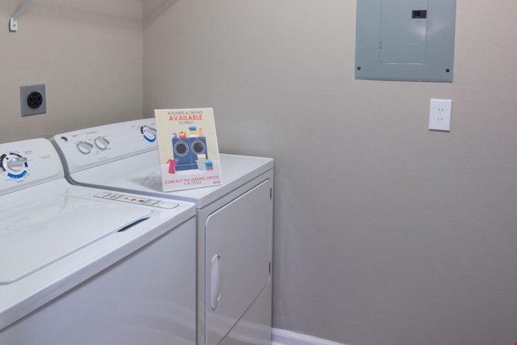 Huntington Chase Image 18