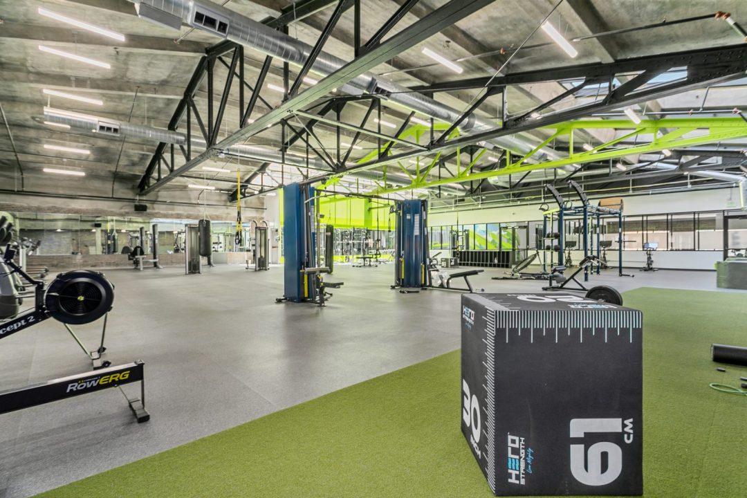 Pickwick Plaza Image 3