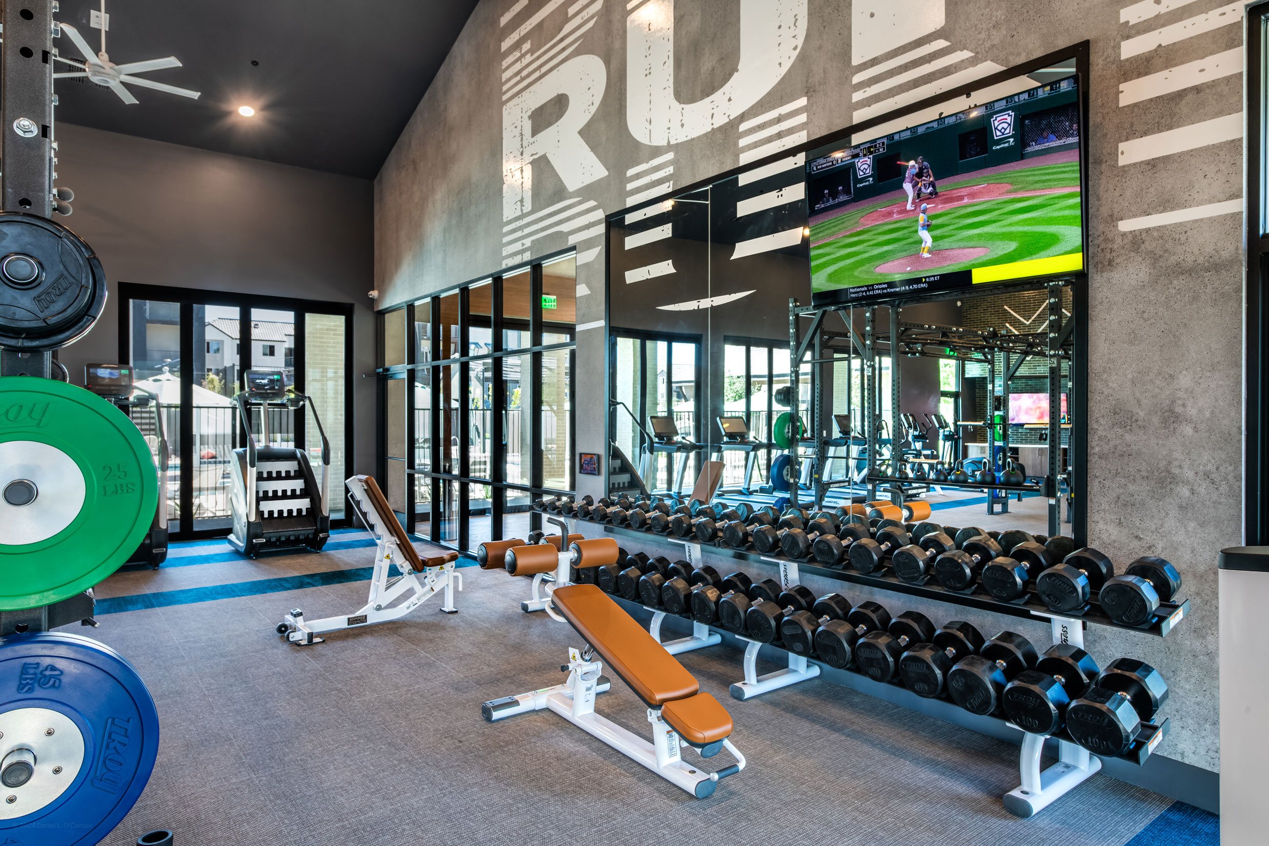 24-Hour Fitness Studio