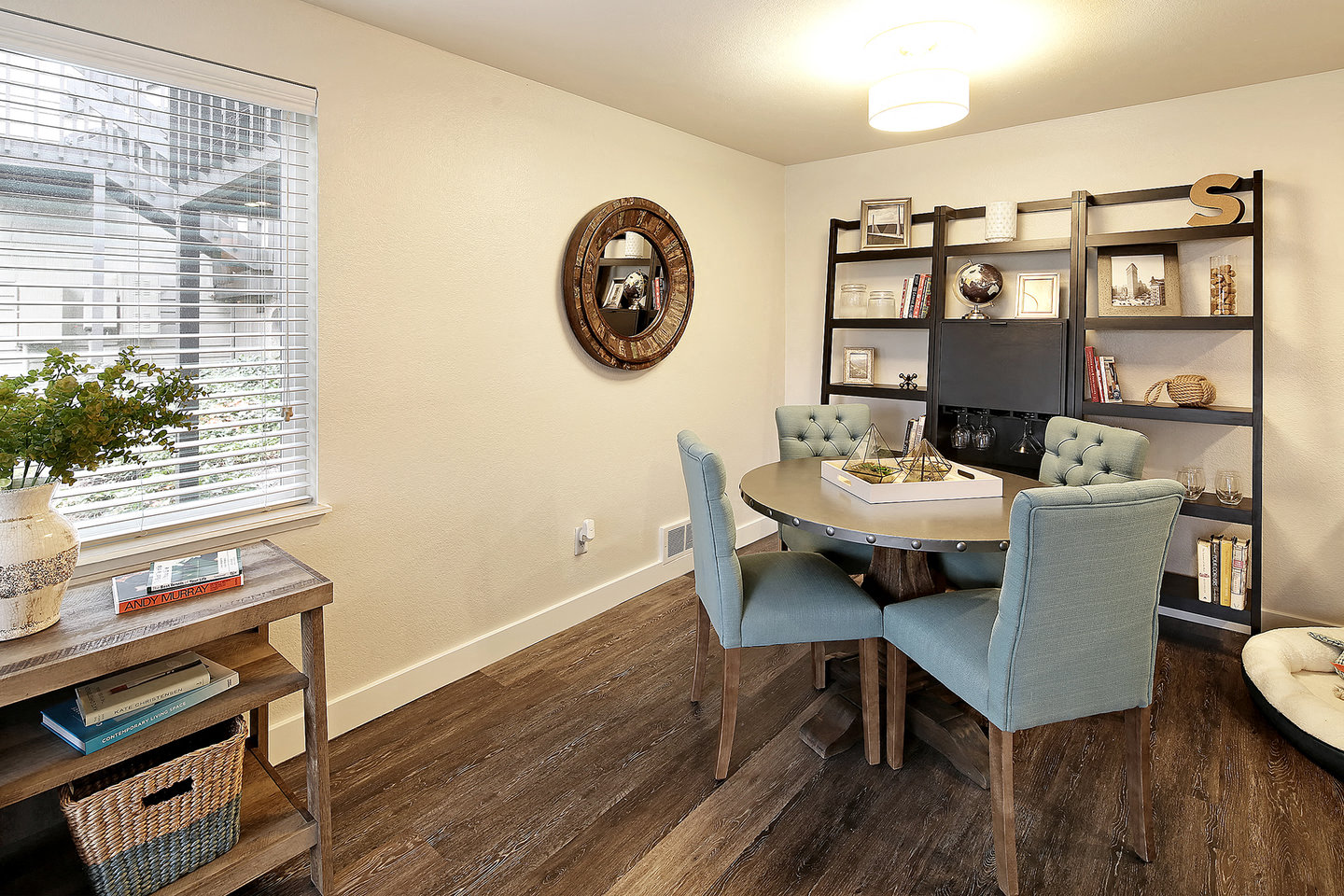 Starboard Apartments Image 2