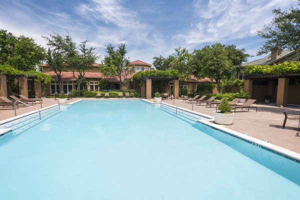 Estates On Frankford Image 14