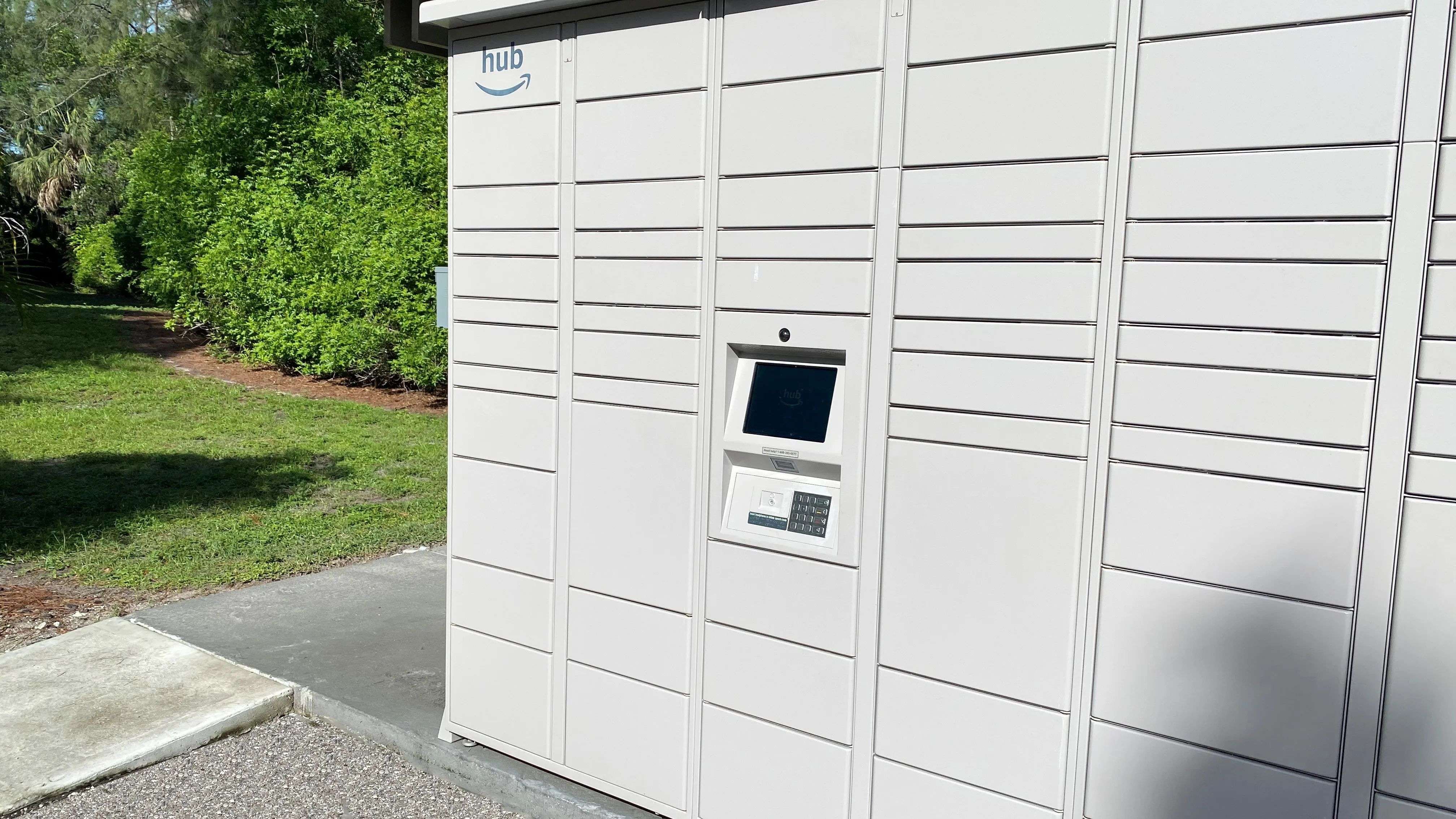 Package deliveries are made effortless with our package lockers. Access and retrieve packages 24-hours a day!