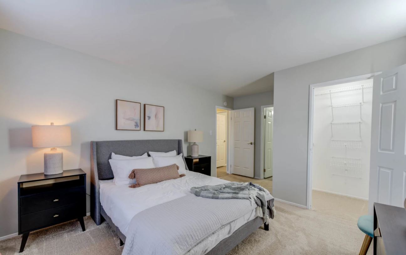 Lago Vista Apartments Image 10